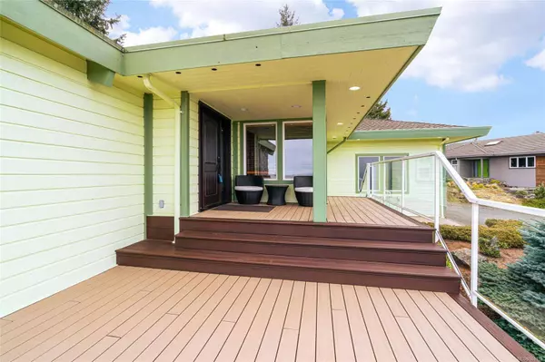 2225 Chelsea Pl, Nanoose Bay, BC V9P 9G5