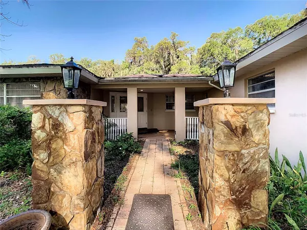 303 CHASTAIN RD, Seffner, FL 33584