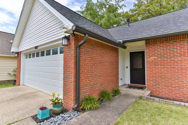 4503 Parkwood Lane, Niceville, FL 32578