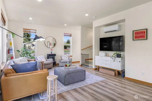 2900 W Indiana St, Bellingham, WA 98225