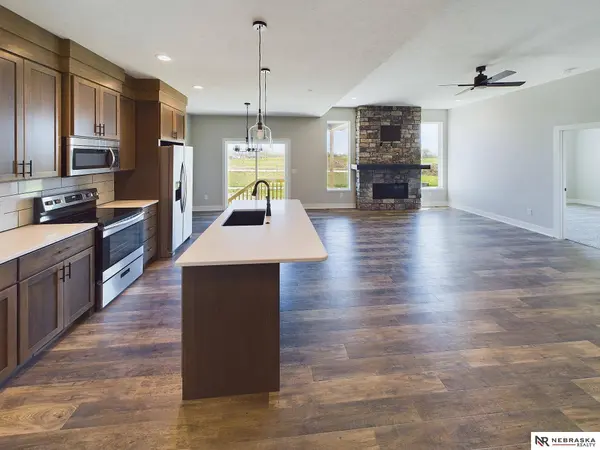 1138 Asher Avenue, Hickman, NE 68372