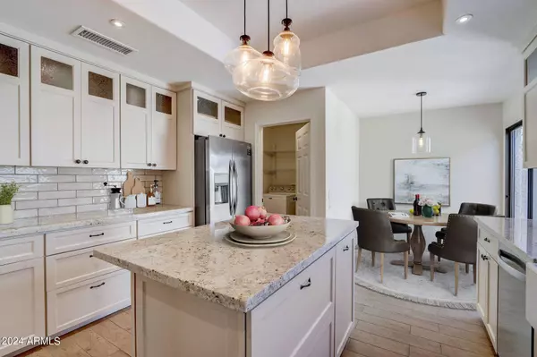 9986 E PURDUE Avenue, Scottsdale, AZ 85258