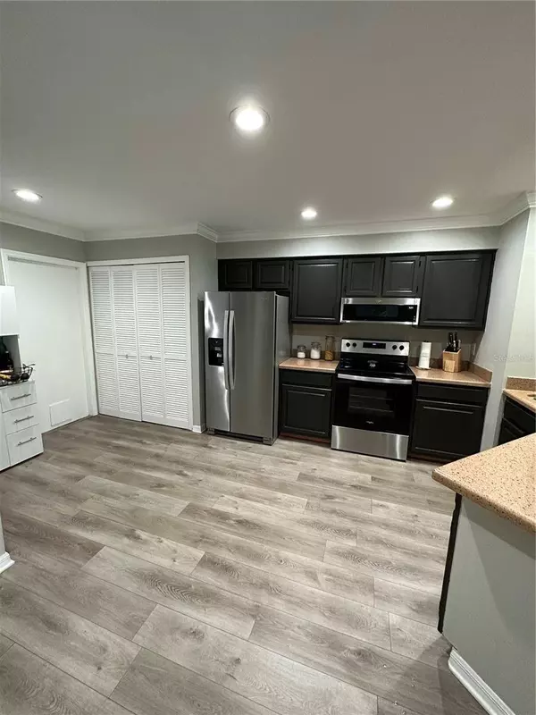 4961 WALDEN CIR #49, Orlando, FL 32811