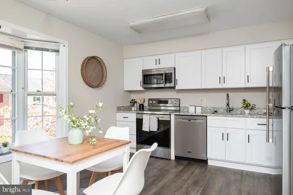 5905 AMBASSADOR WAY, Alexandria, VA 22310