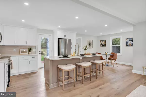 2723 MONMOUTH RD, Jobstown, NJ 08041