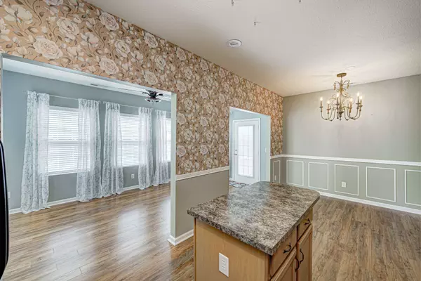 1139 Meadowlark DR, Greenwood, IN 46143