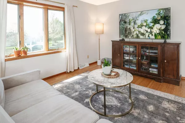 510 W Estate Drive, Bloomington, IN 47403-4854