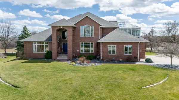 2025 SPENCER CT, Oshkosh, WI 54904