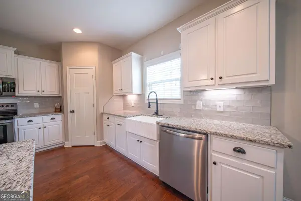 6828 Admiral DR, Midland, GA 31820