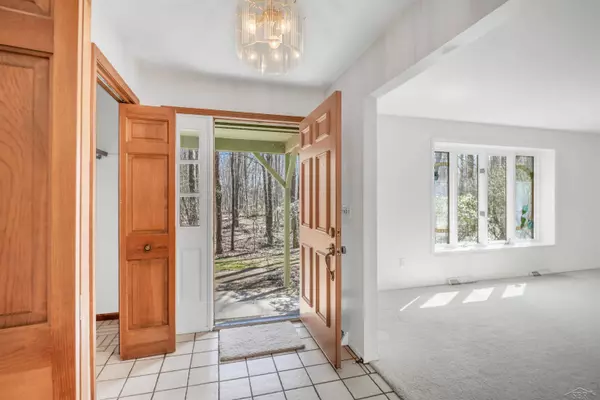 2099 E Titabawassee Road, Hemlock, MI 48626