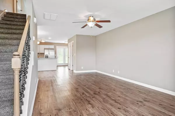 379 Sam Houston Cir, Clarksville, TN 37040