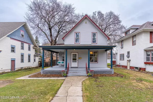 525 BELMONT Road, Grand Forks, ND 58201