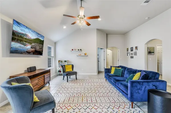 321 Somerville ST, Leander, TX 78641