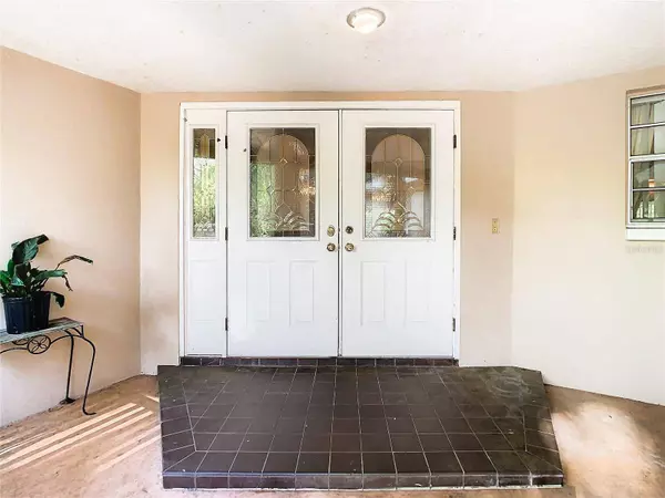 303 CHASTAIN RD, Seffner, FL 33584