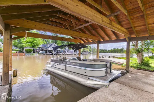 222 Bay Park Drive, Brandon, MS 39047