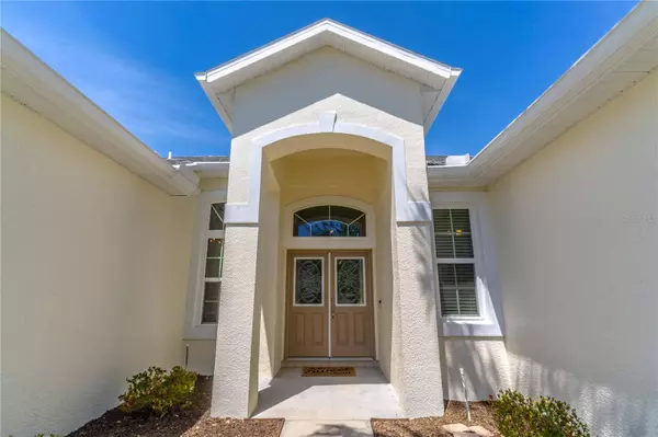 2038 CASCADES COVE DR, Orlando, FL 32820