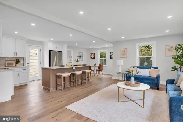 2723 MONMOUTH RD, Jobstown, NJ 08041