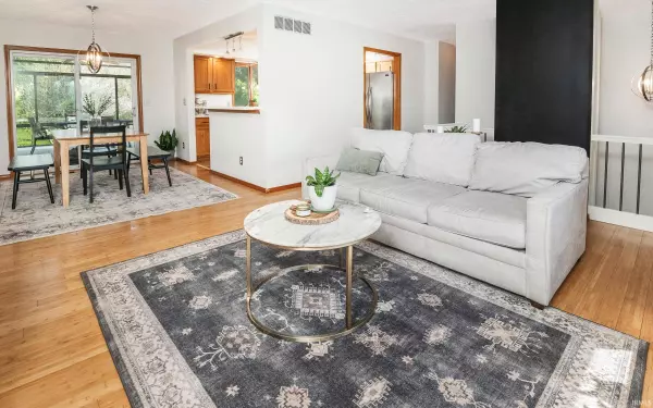 510 W Estate Drive, Bloomington, IN 47403-4854