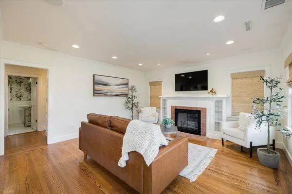 2432 6th AVE, Sacramento, CA 95818