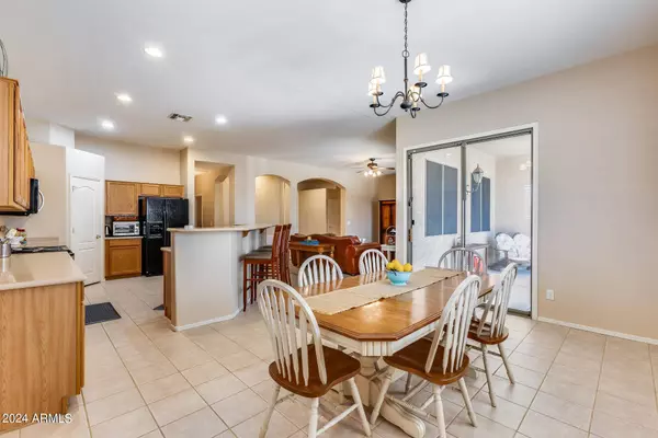 7343 W ROWEL Road, Peoria, AZ 85383