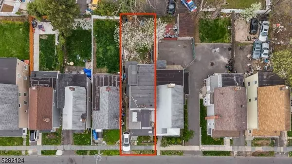 27 N Burnett St, East Orange City, NJ 07017