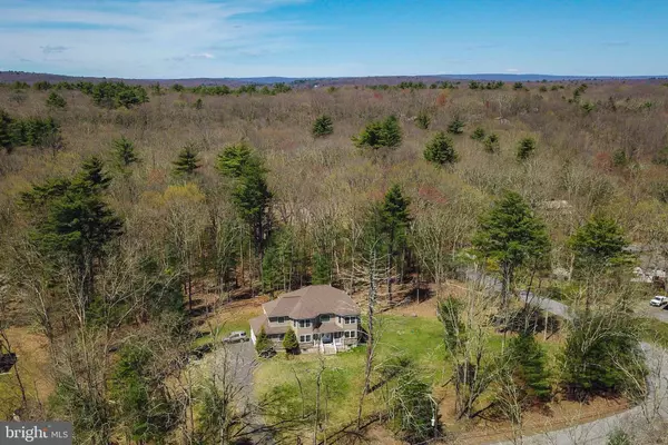 144 GLENOAK DR, East Stroudsburg, PA 18301