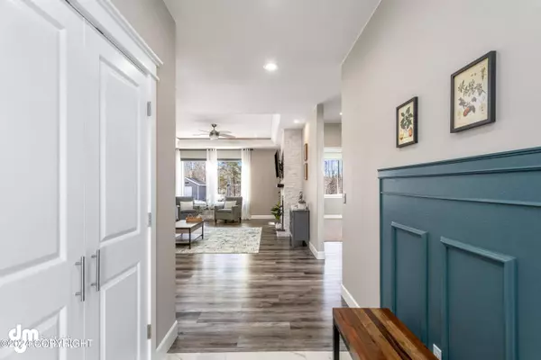 1870 S Berlin Rose ST, Wasilla, AK 99623