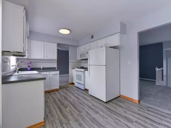 4969 Prairie Oak Road, Gurnee, IL 60031