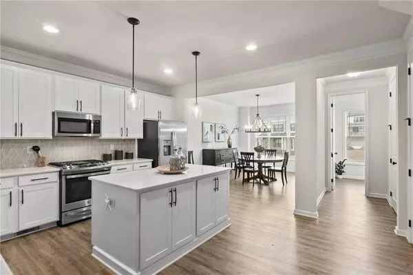 226 Emerson Heights DR, Woodstock, GA 30188