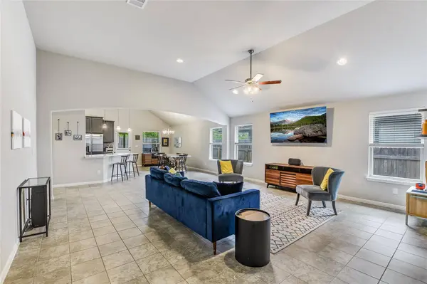 321 Somerville ST, Leander, TX 78641