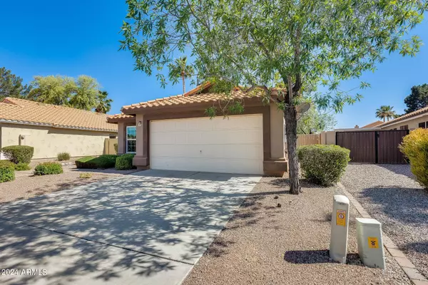 1669 S ASH Drive, Chandler, AZ 85286