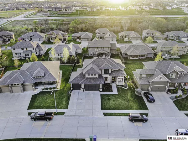 2710 N 178th Street, Omaha, NE 68116