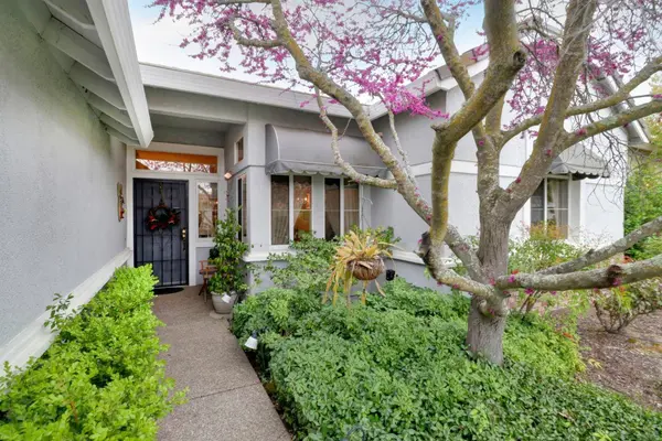 4573 Coach Lamp LN, Roseville, CA 95747