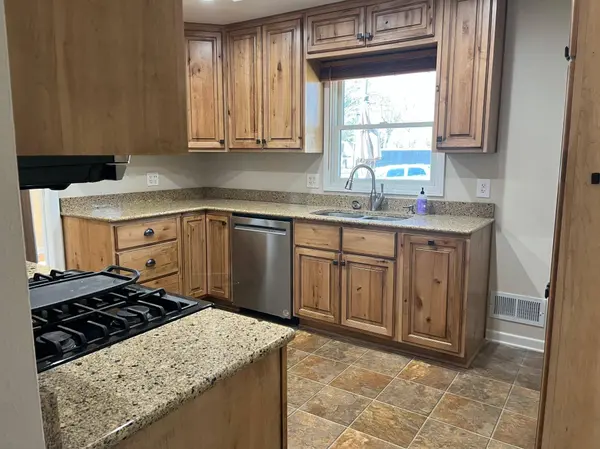 2465 E Meadow DR, North Saint Paul, MN 55109