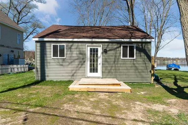 5521 MABLEY HILL Road, Fenton, MI 48430