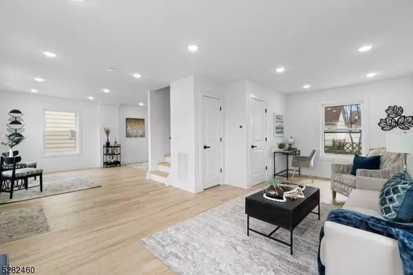 34 Palsa Ave, Elmwood Park Boro, NJ 07407