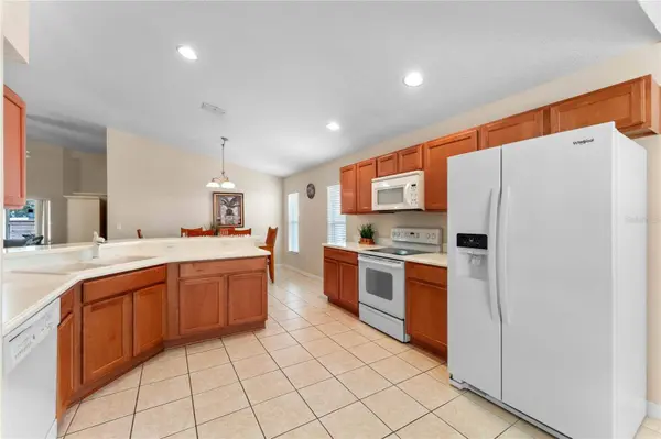 922 HENLEY CIR, Davenport, FL 33896