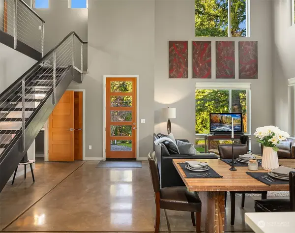 29415 SE 82nd ST, Issaquah, WA 98027