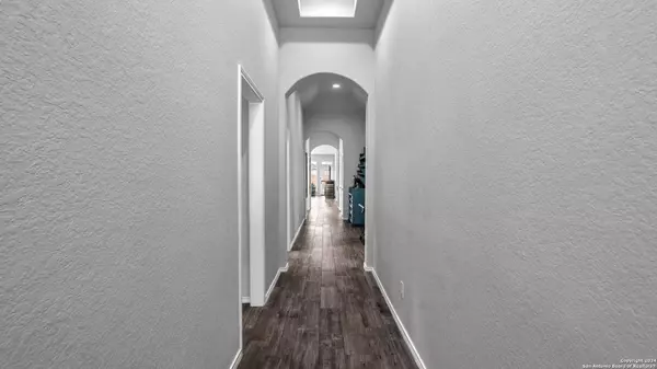 8438 Lajitas Bnd, San Antonio, TX 78254-6352