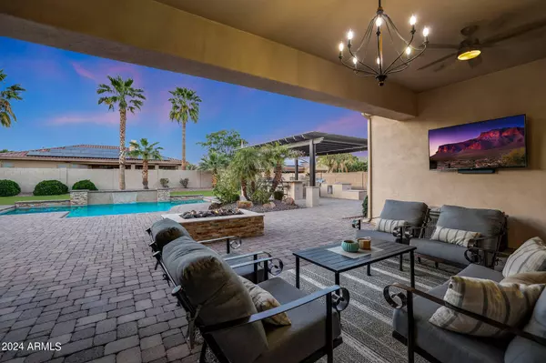 20956 W VILLAGE Place, Buckeye, AZ 85396