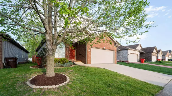 137 Olivia DR, Nicholasville, KY 40356