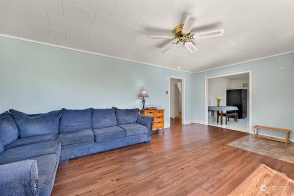 3011 Edens AVE, Bellingham, WA 98225