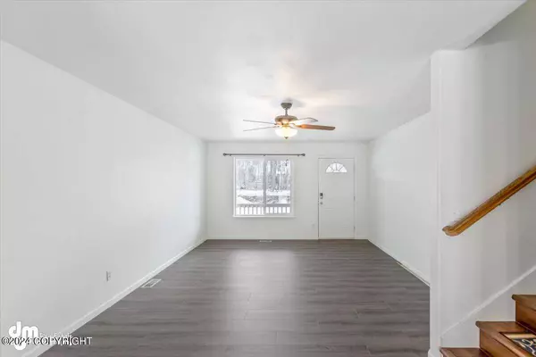 3750 S Olson CIR, Wasilla, AK 99654