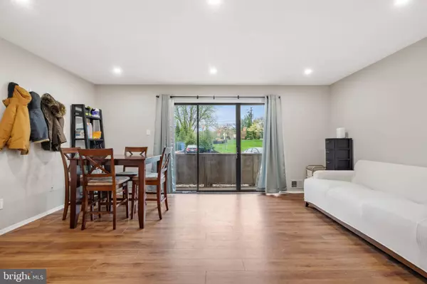 1705 THE WOODS, Cherry Hill, NJ 08003