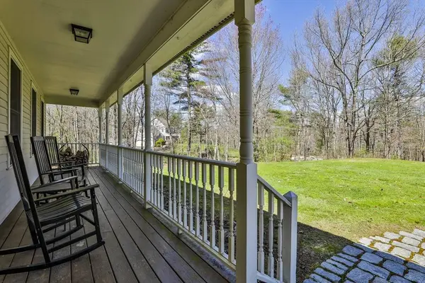 21 Hillside Dr, Townsend, MA 01469