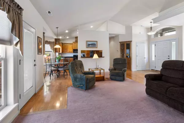 2407 Senate Way, Medford, OR 97504