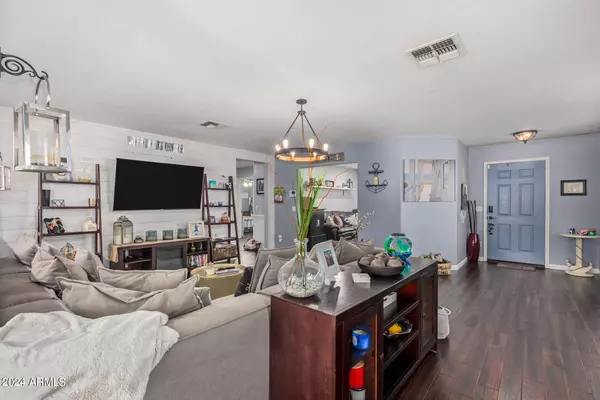 17043 W CENTRAL Street, Surprise, AZ 85388