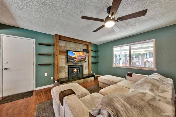 1332 Meadow Crest Drive, South Lake Tahoe, CA 96150