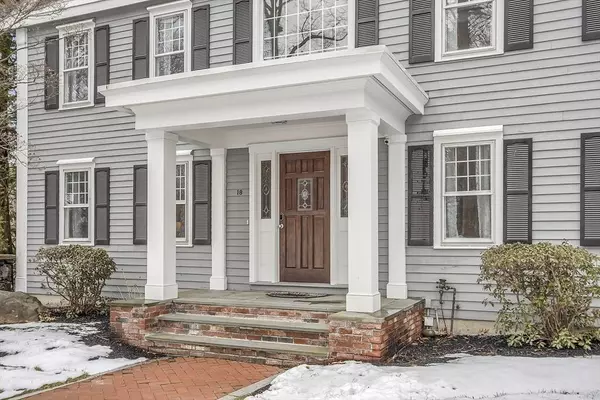 18 Greybirch Rd, Andover, MA 01810