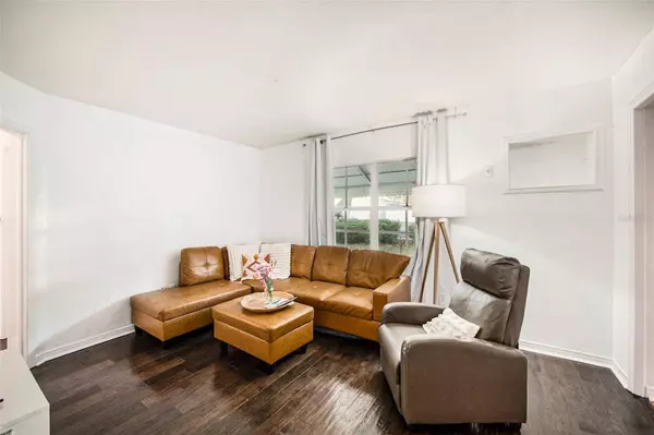 8105 N BOULEVARD ST, Tampa, FL 33604